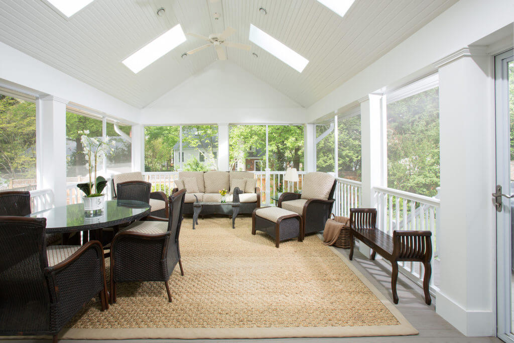 New rear screen porch in Alexandria